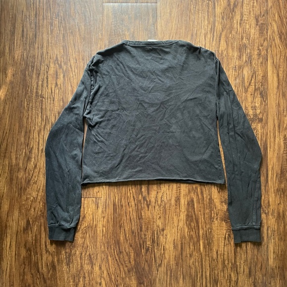 PINK Victoria's Secret Black Cutout Long Sleeve Tee - Picture 6 of 6